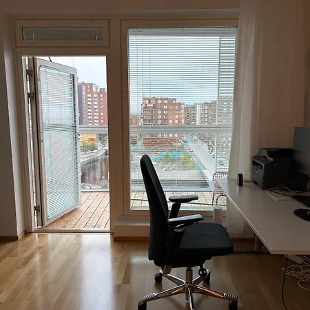 Stunning 8-story With A View Of Naesijaervi *
